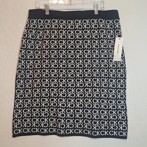 Calvin Klein Women's All Over Logo Black & White Knit Skirt K4VR8771‎ NWT Size L